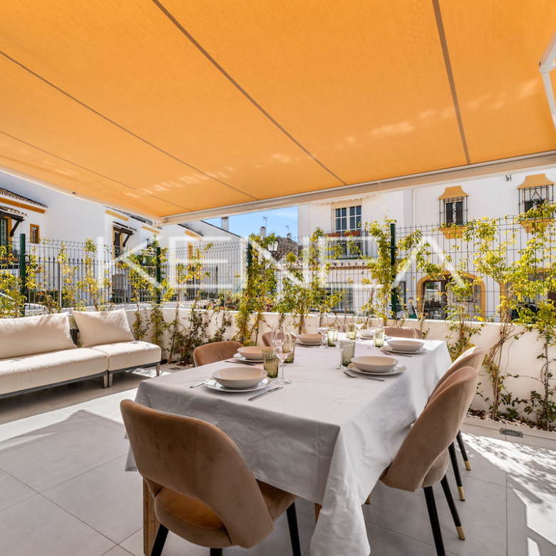 Casa adosada en el Campanario – Estepona
