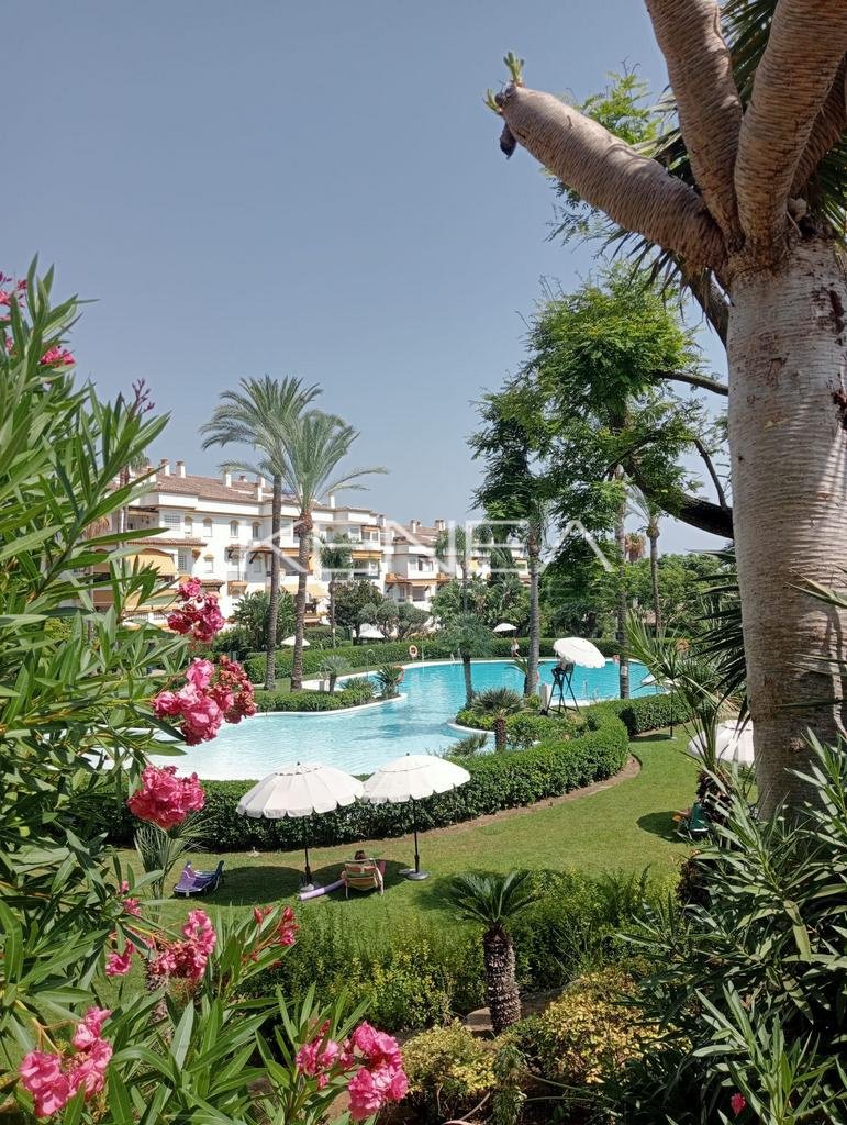 KMA310-03-1024 Apartamento en Urbanización Hacienda Nagueles I – Marbella